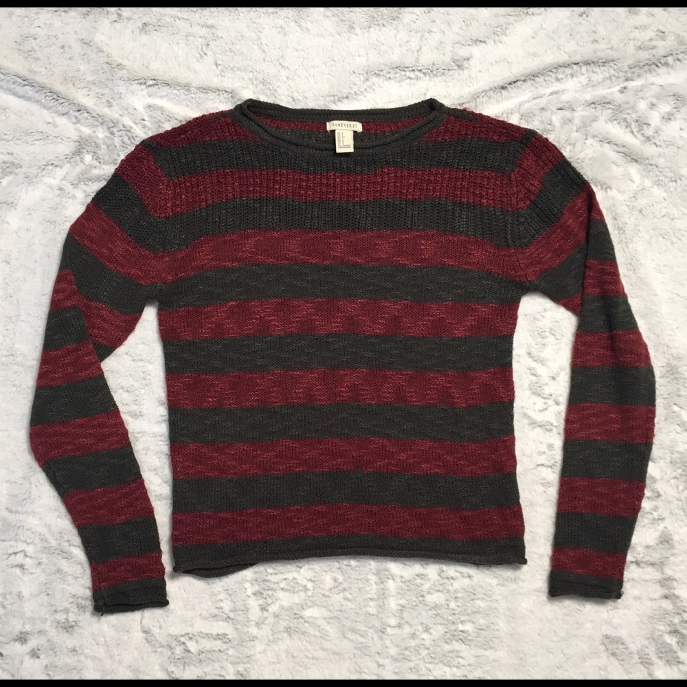 Forever 21 Size Small Light Weight Sweater